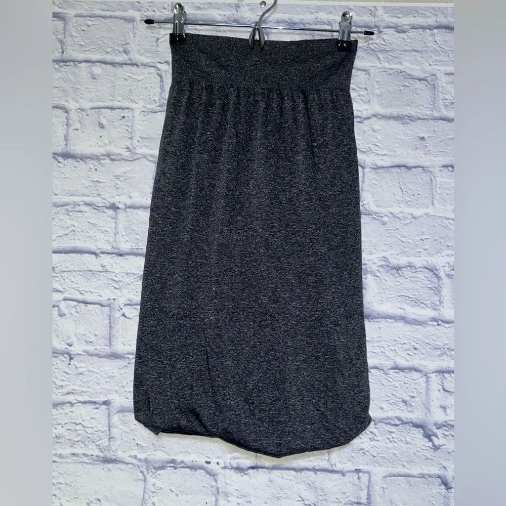 Lululemon Boulevard Bliss Skirt
Black / White size 2